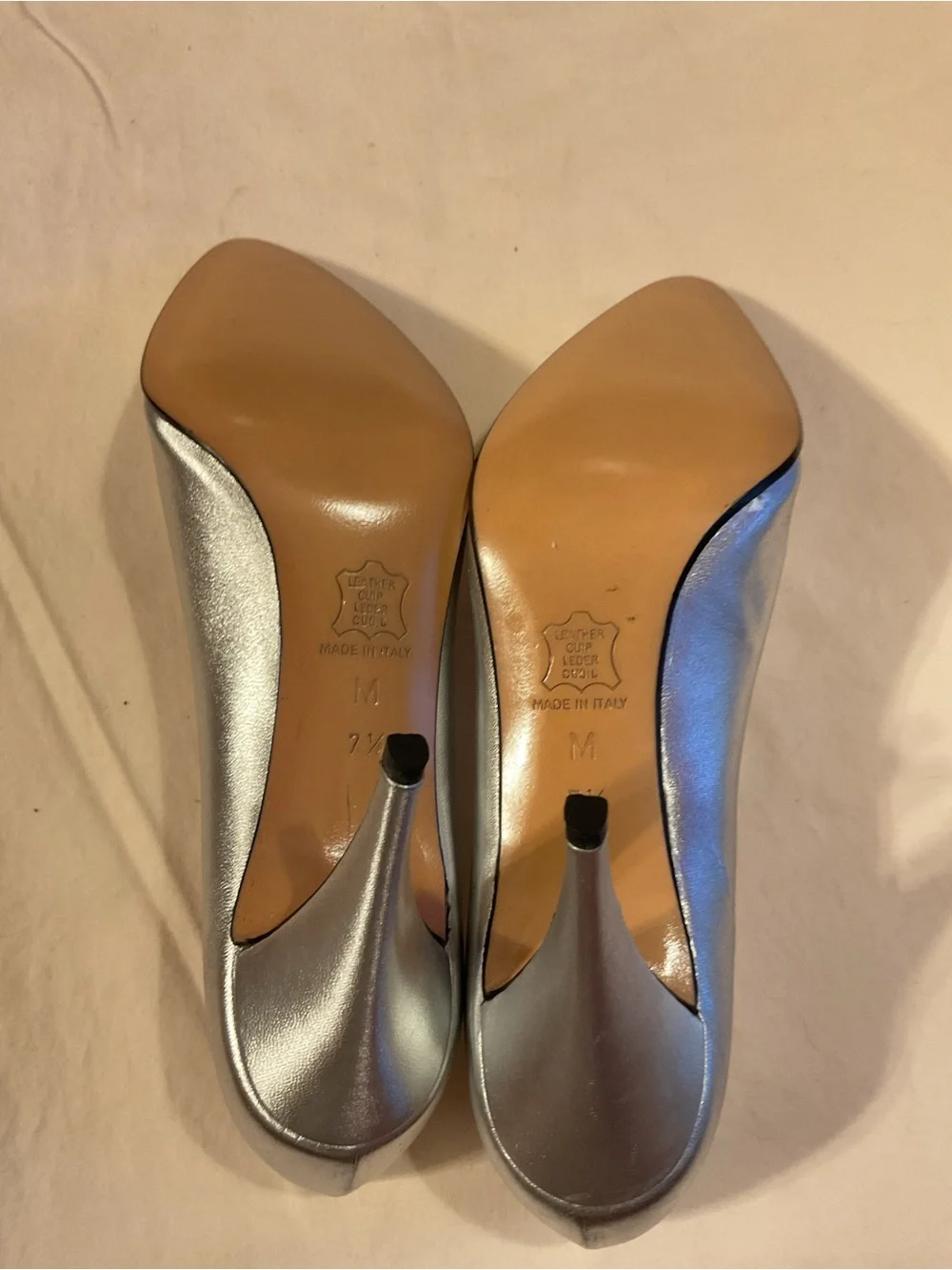 Anne Klein Vintage Metallic Silver Pointed-Toe Pumps
